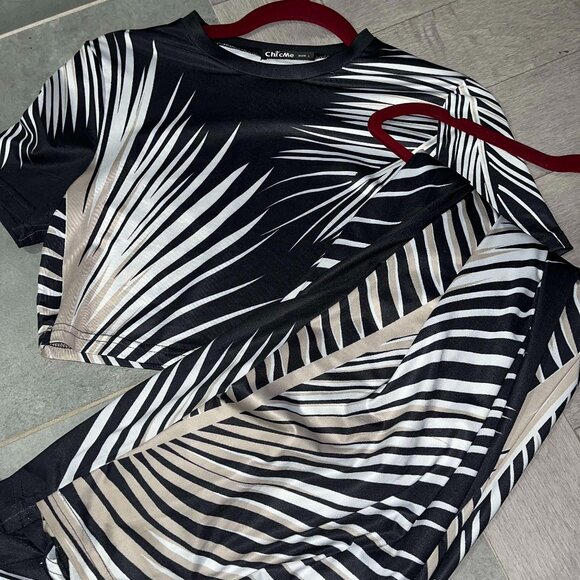 Matching TWO PIECE Shirt + Pant Set (Size M- Women) *NEW* - Picture 1 of 5
